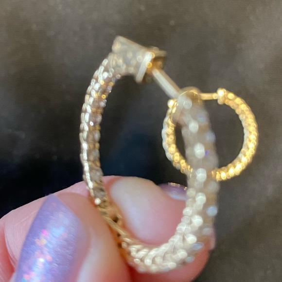 Gorgeous 14k diamond hoops - Picture 4 of 9